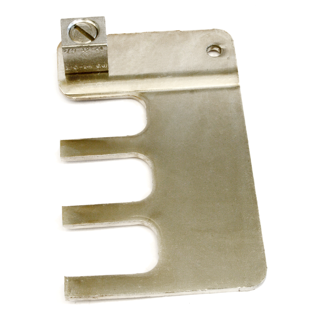 MNPV6-250 Buss Bar fits up to 3 x 300VDC MN circuit breakers