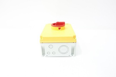 PE69-3063 AC Disconnect for grid tie inverter 3 pole 63 amp - Image 4